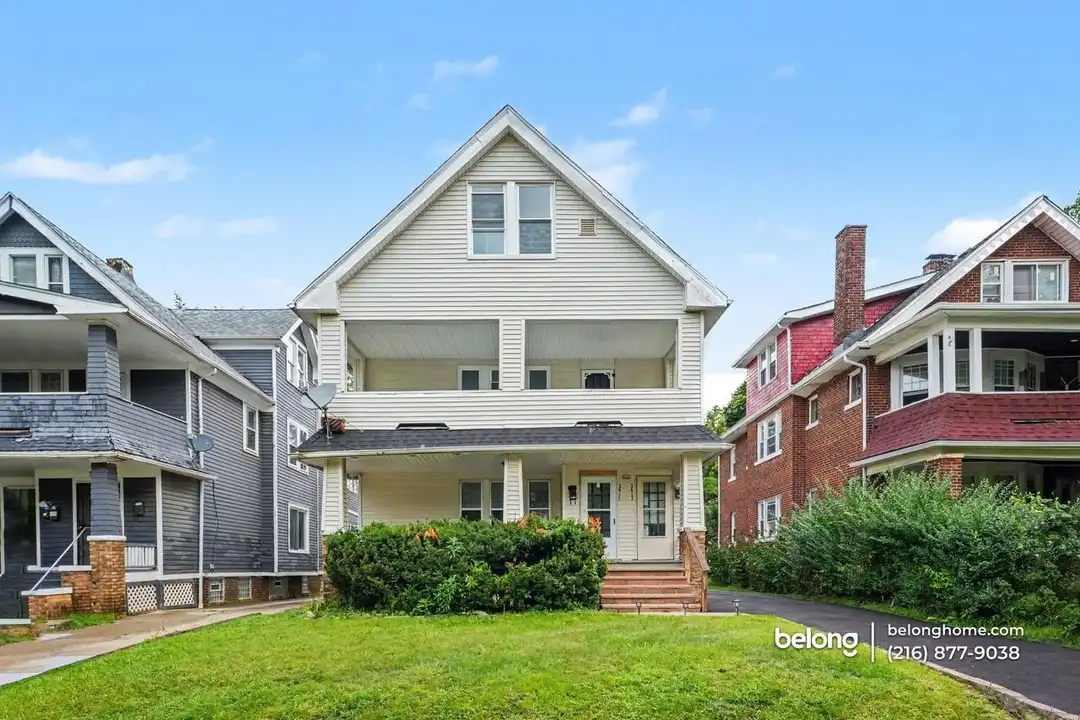 3413 Beechwood Ave – photo 1