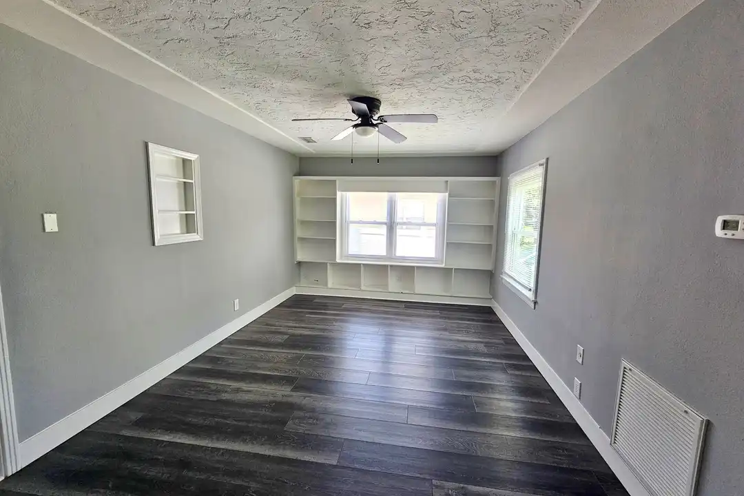 4934 17th Ave N - View 5