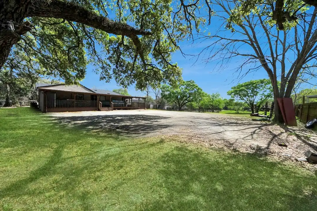 602 Massey Tompkins Rd - View 2