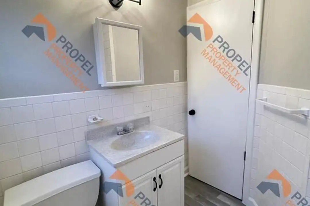 14387 Leonard Ave - View 3