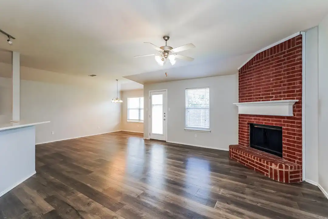 433 Heritage Dr - View 5