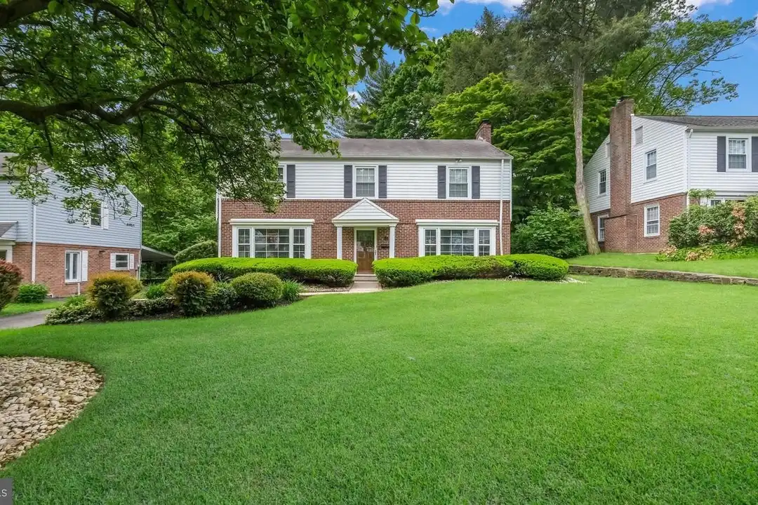 646 Green Briar Rd – photo 1 of 28
