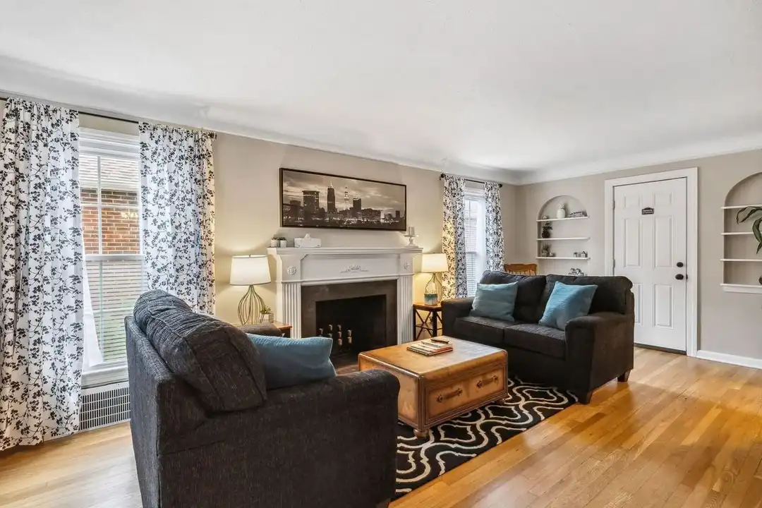 19546 Henry Rd unit 1594018P – photo 1