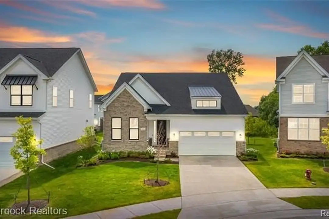 5636 Suffolk Ct – photo 1