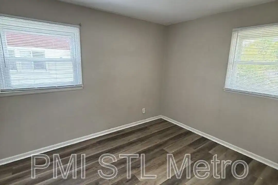 10515 Renfrew Dr - More
