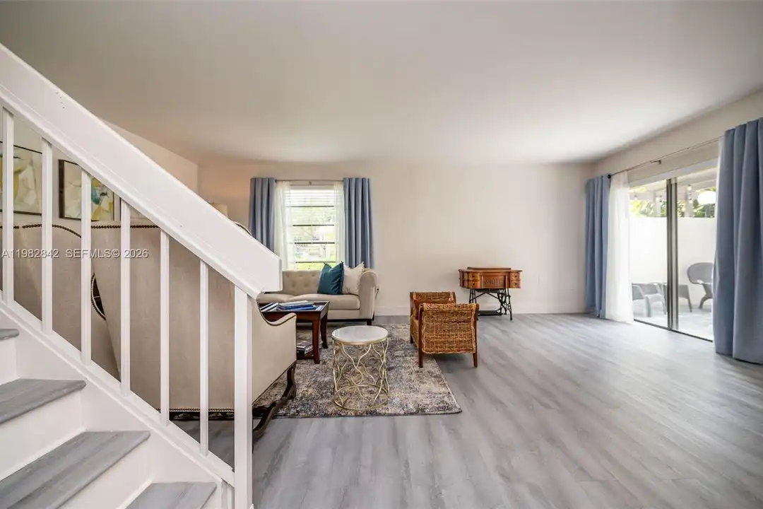 4702 SW 67th Ave unit O7 - View 4