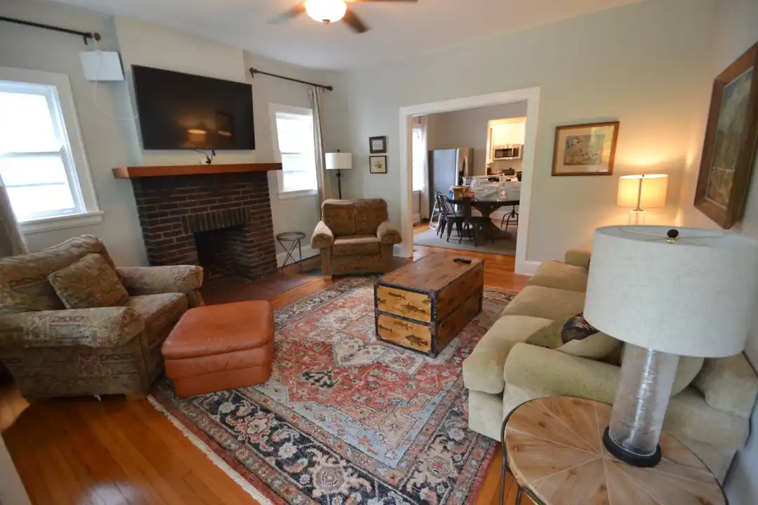5525 Tompkins Ave – photo 1