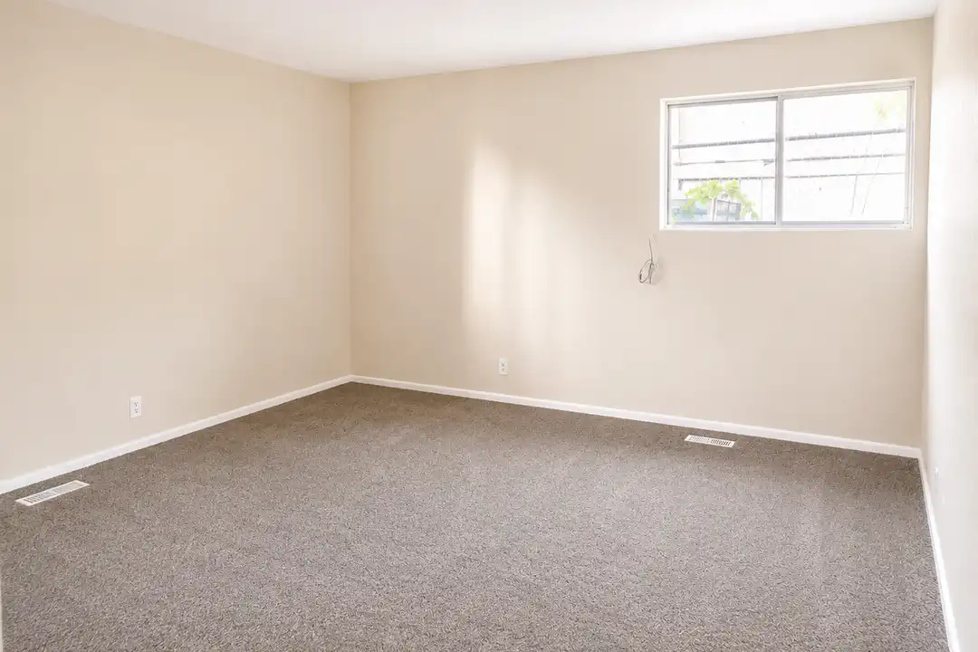 4154 W 3280 S unit 01 - View 3