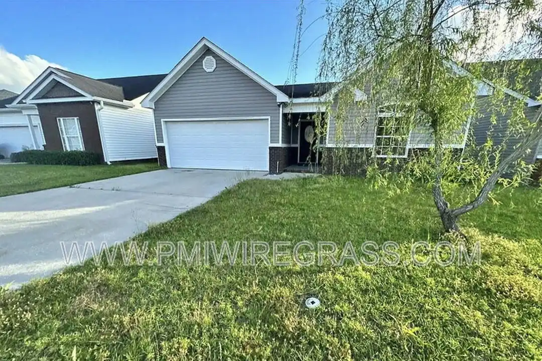112 Scarlet oaks Ct – photo 1