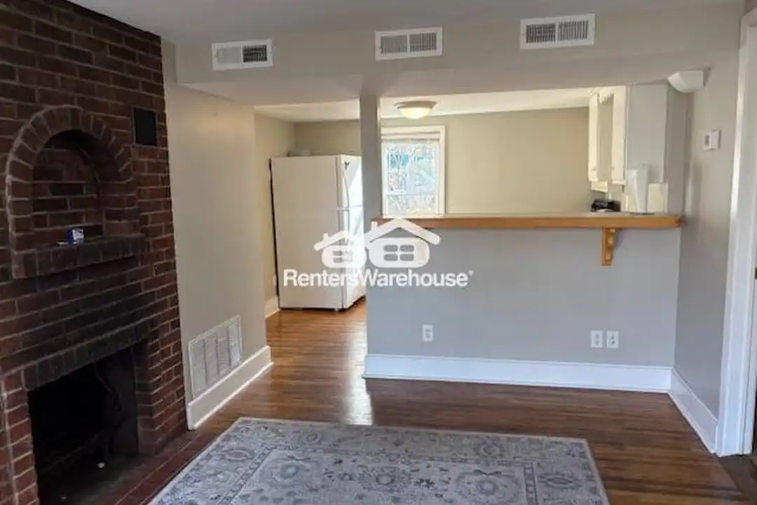 305 1st Ave S - View 4