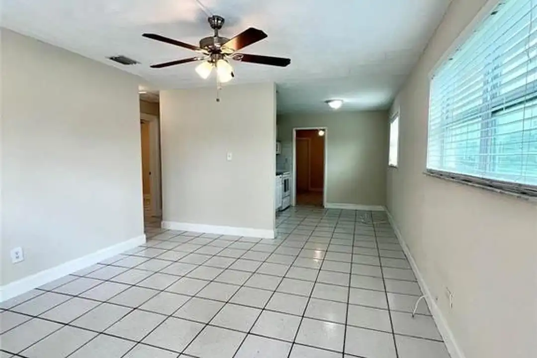 House in Davie - View 4