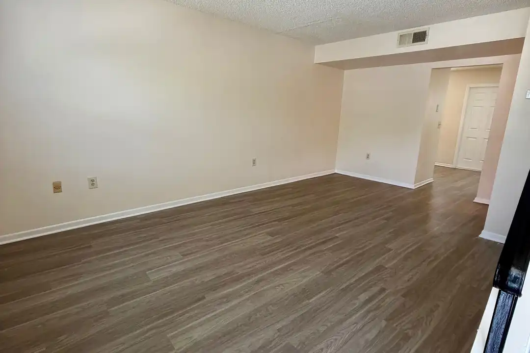 664 SW 35th St unit 3 - View 2