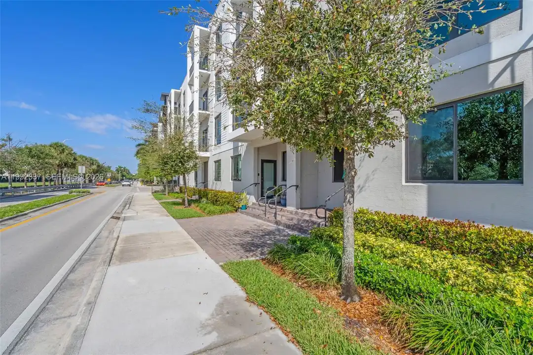 8363 NW 41st St unit 1 - View 3