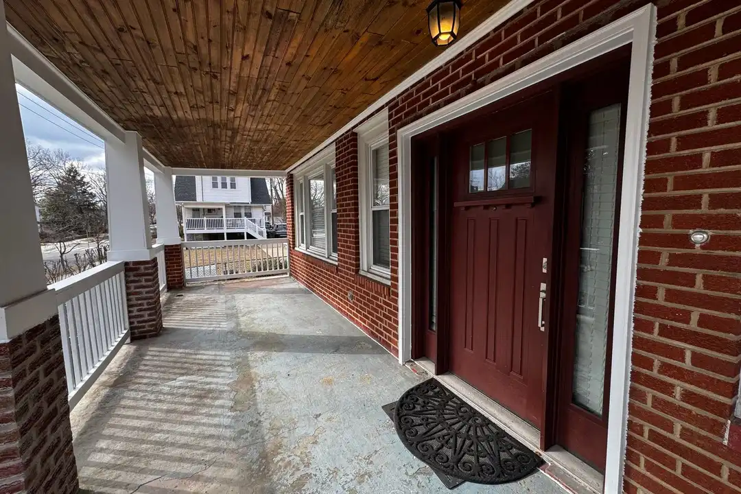 513 Whittier St NW - View 4