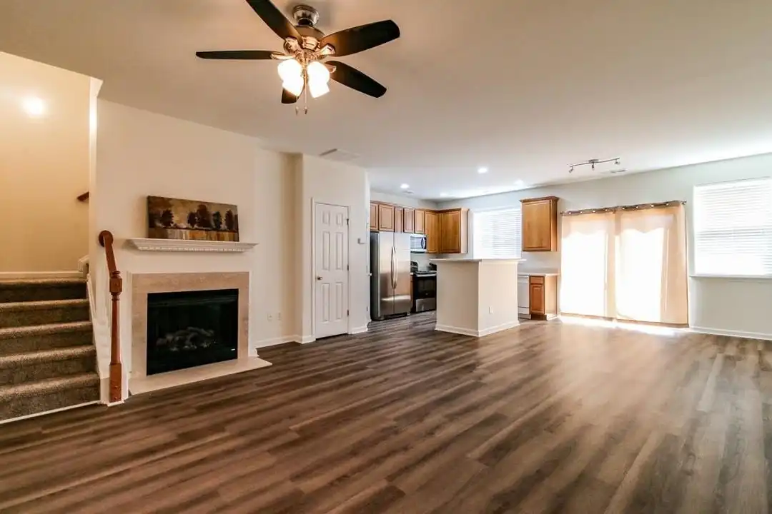 508 Rendezvous Rd - View 3