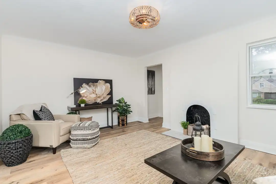 3245 Koenig Ave unit 0 - View 4