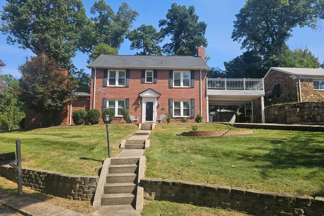 513 Foster Rd – photo 1
