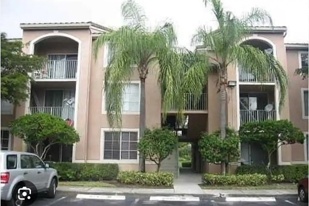 12106 St.Andrews Pl unit 306 - View 3