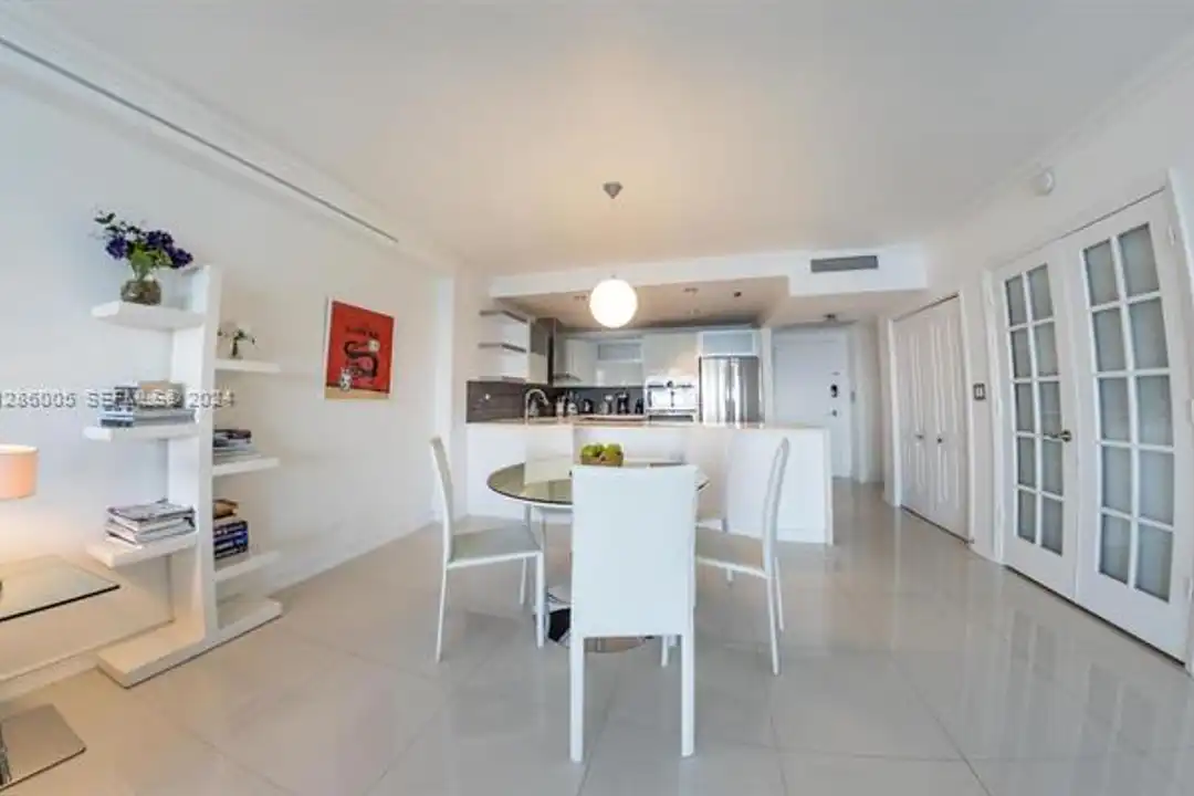 1206 Collins Ave unit 5601 Collins Ave #1206 - View 5