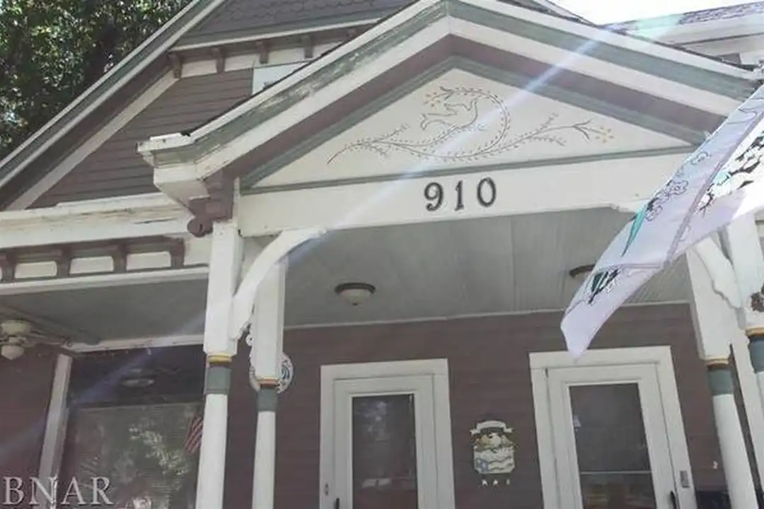 910 Summit – photo 1