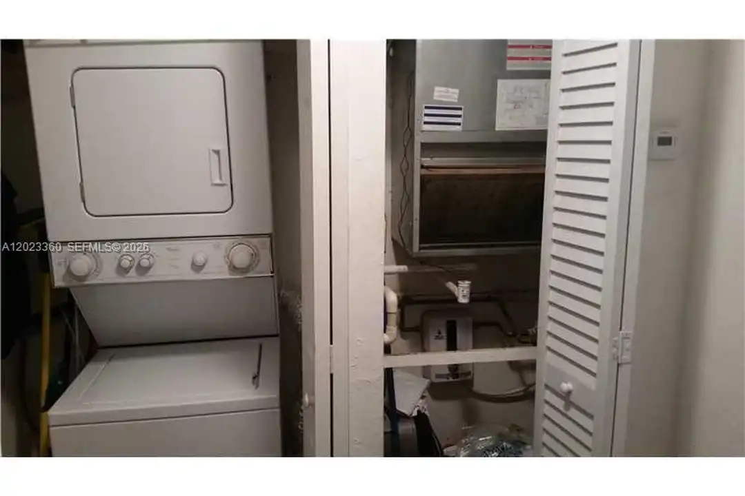 990 Meridian Ave unit - - More