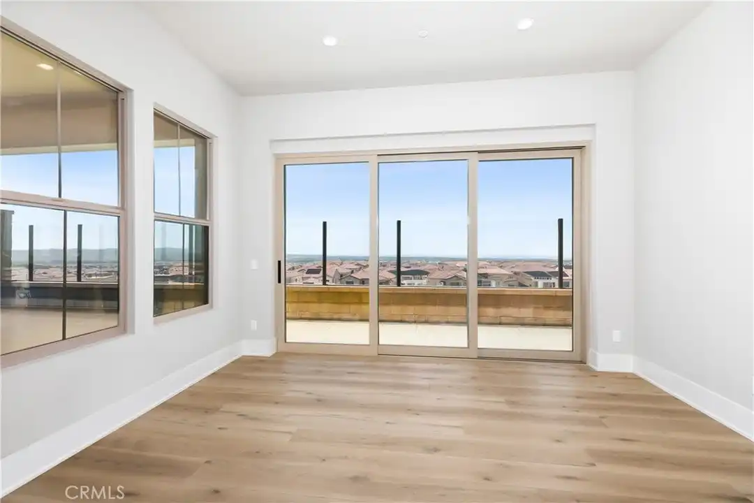 127 Oakstone - View 3