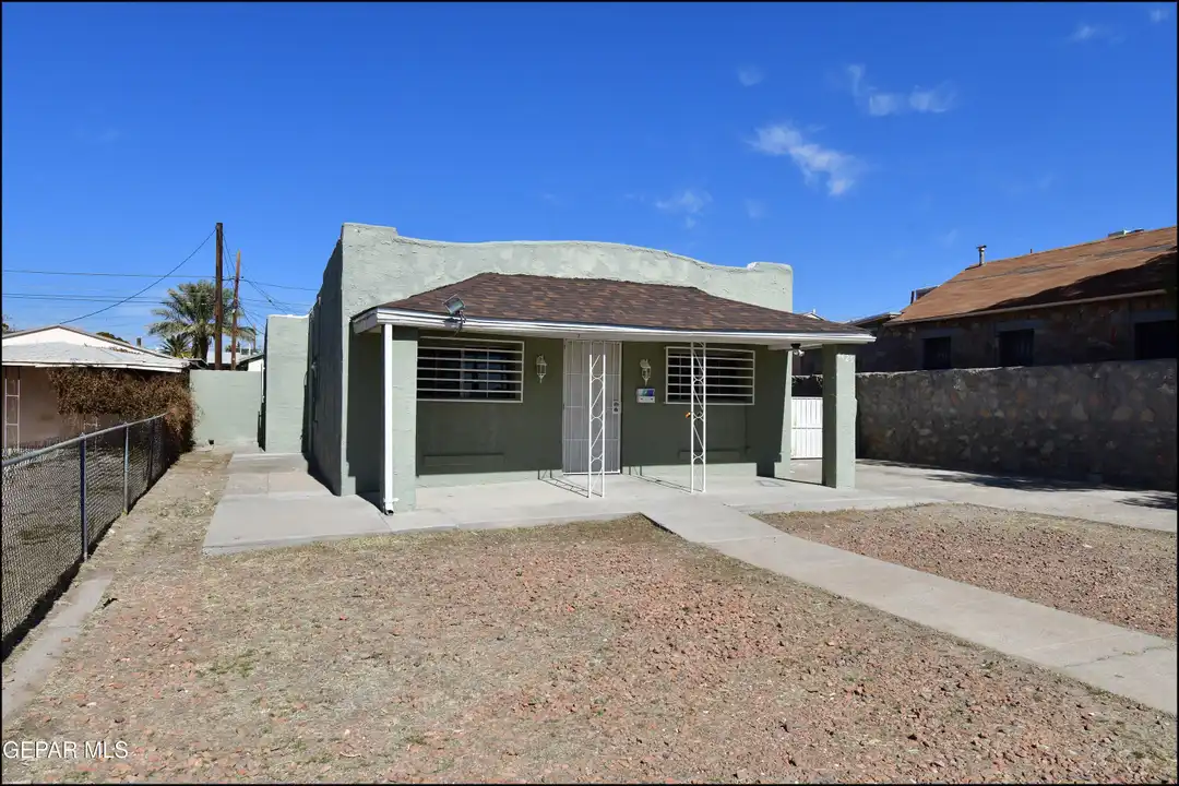 4425 La Luz Ave - View 2