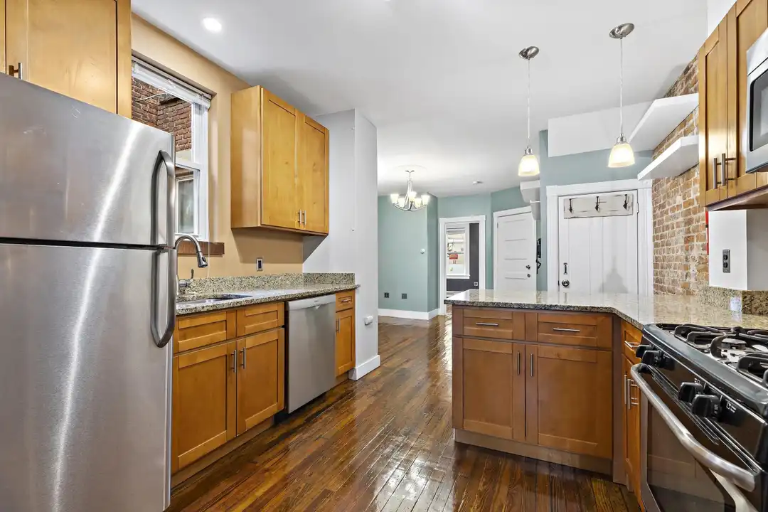 6008 Tyler Pl – photo 1