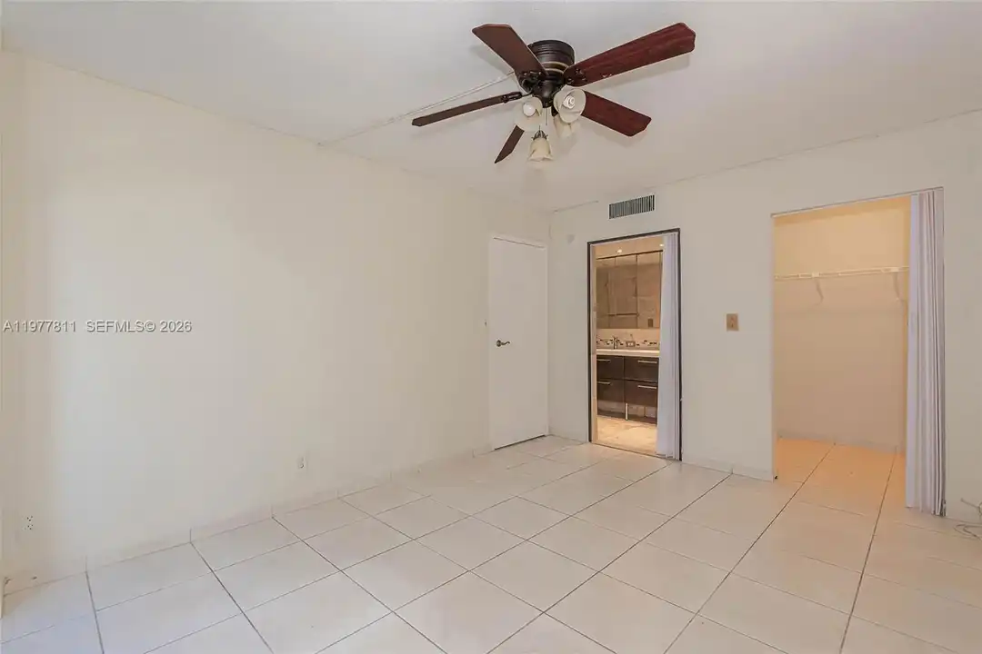 17021 N Bay Rd - More