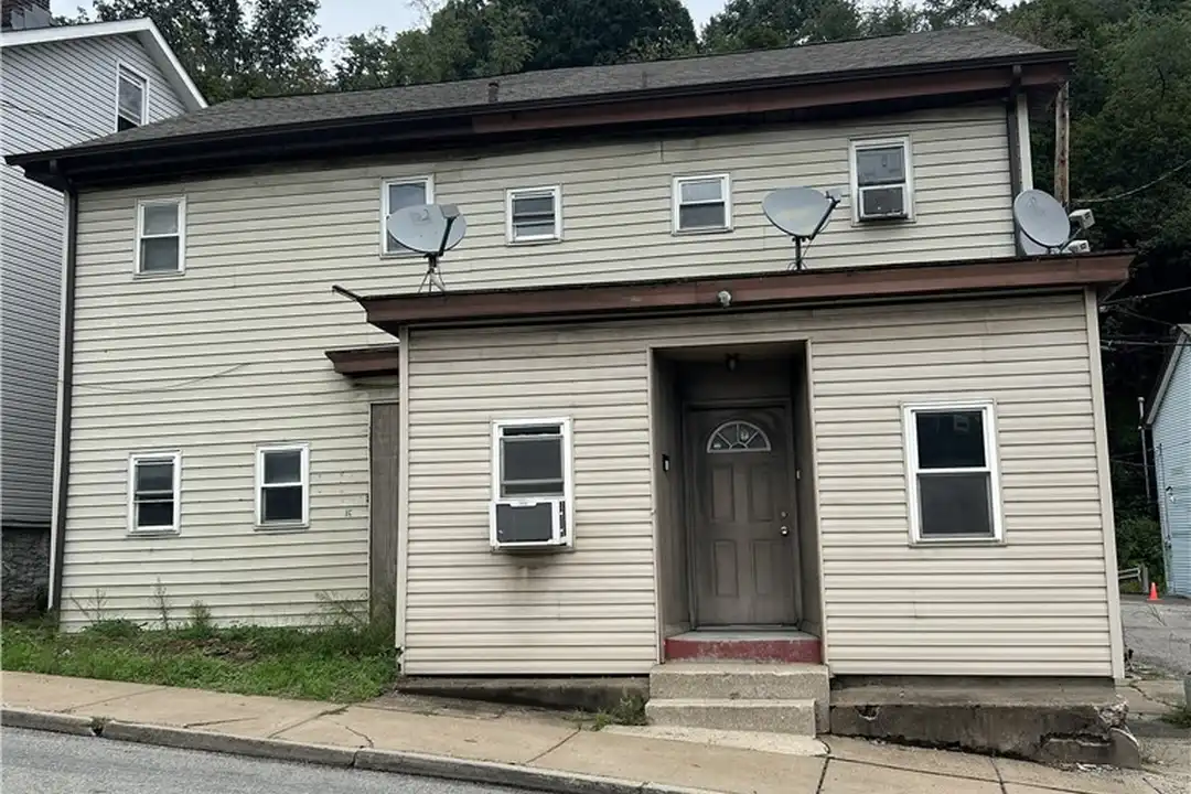 16 Kittanning St – photo 1