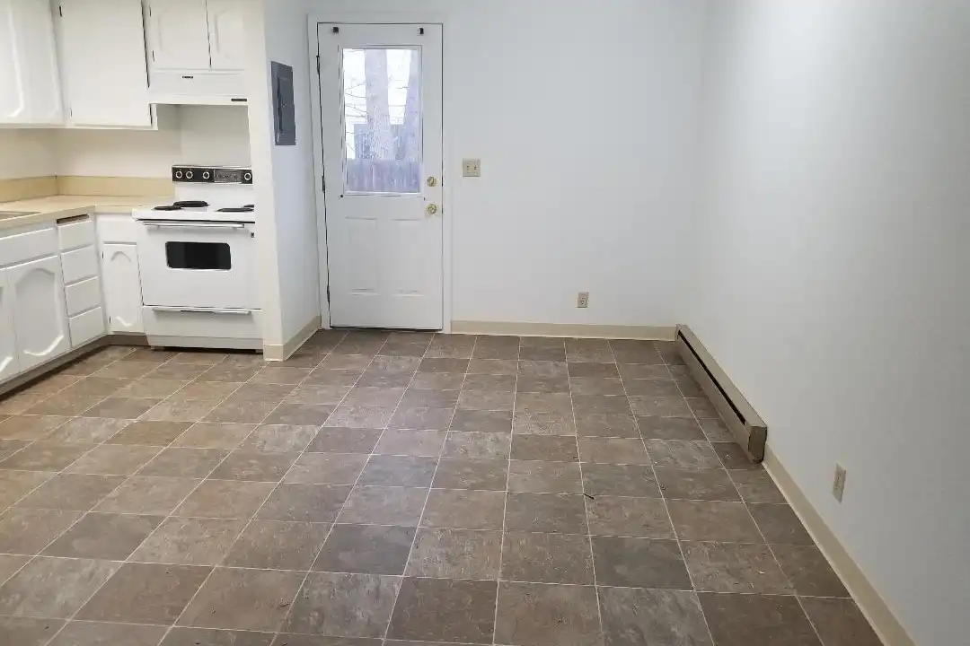 6738 W Westwood Ln - View 3