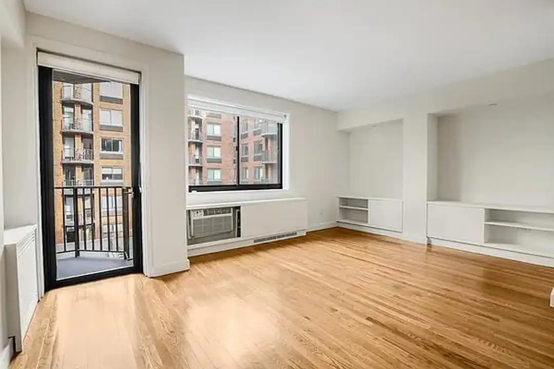 101 W 15th St unit 603 – pohled 5
