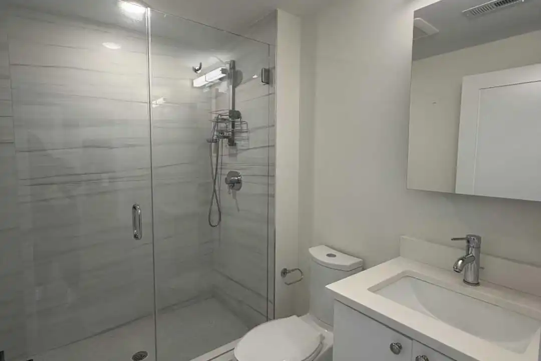 109 Warren St – photo 1