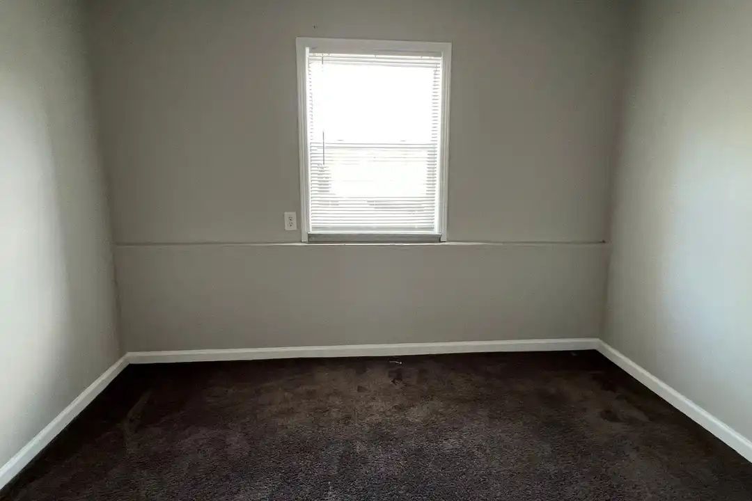 2312 N Ritter Ave unit 2312 N Ritter Ave-Unit 31 - More