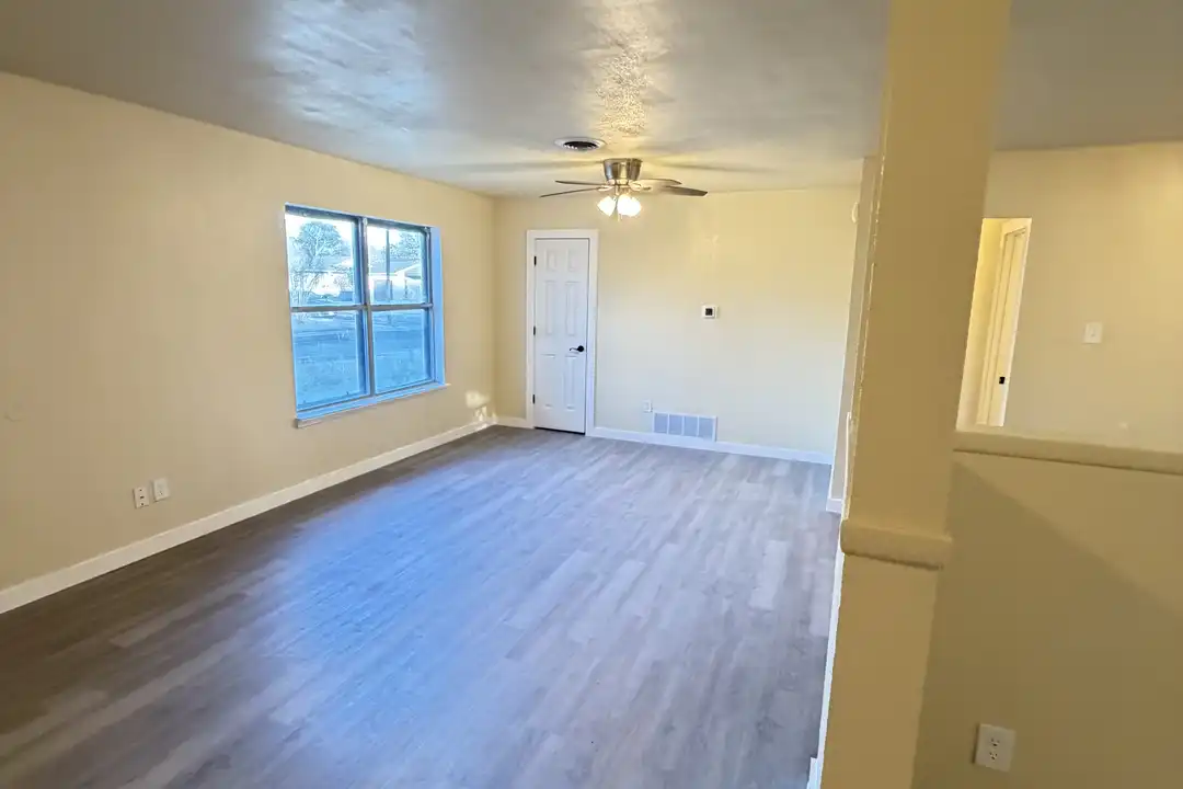 House in Copperas Cove - View 2