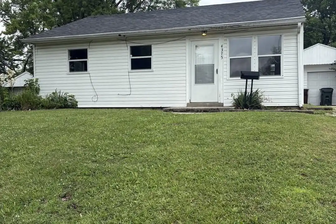 4375 Catalina Ave – photo 1