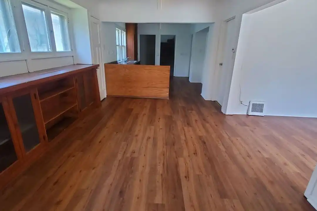 620 W Melvina St - View 3