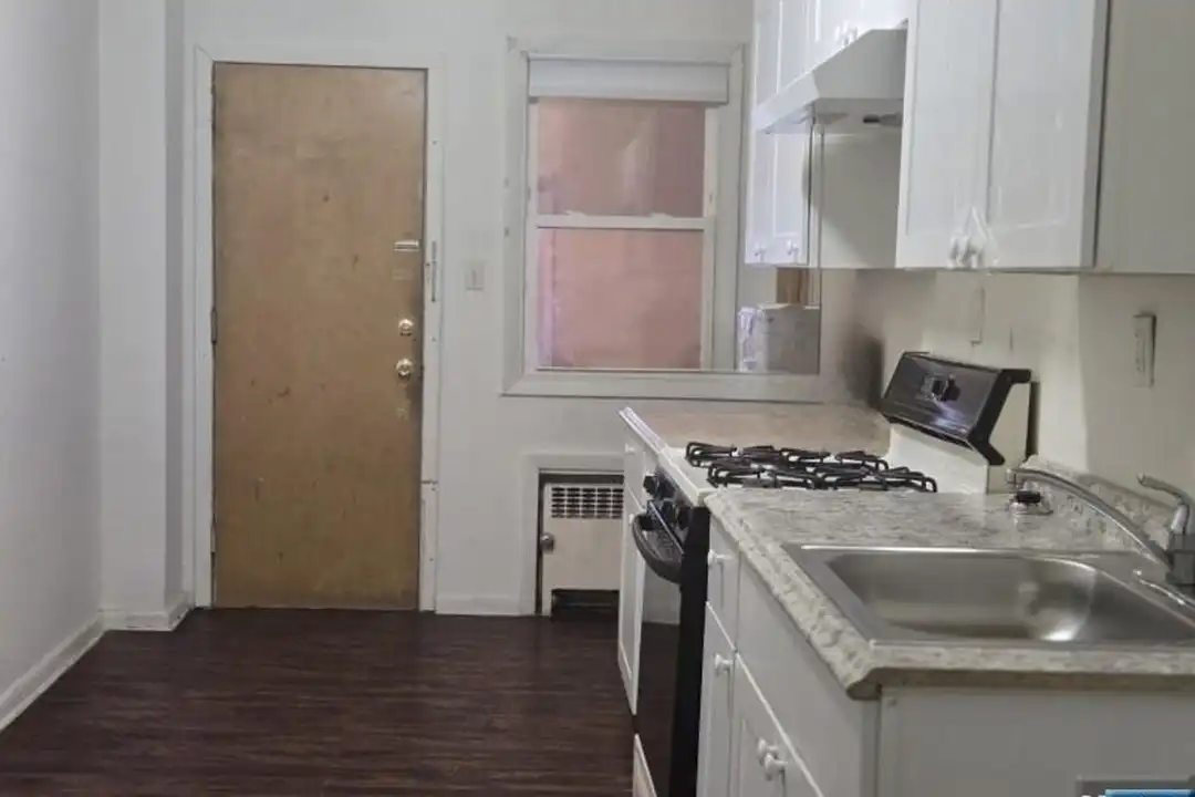 528 Valley Brook Ave #2FL - View 4