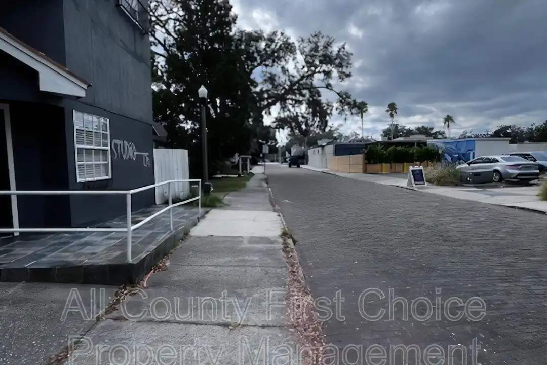 126 3rd Ave N unit 101 A – photo 1 of 7