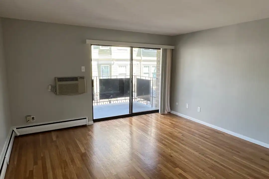 15 Leicester St unit H – pohled 4