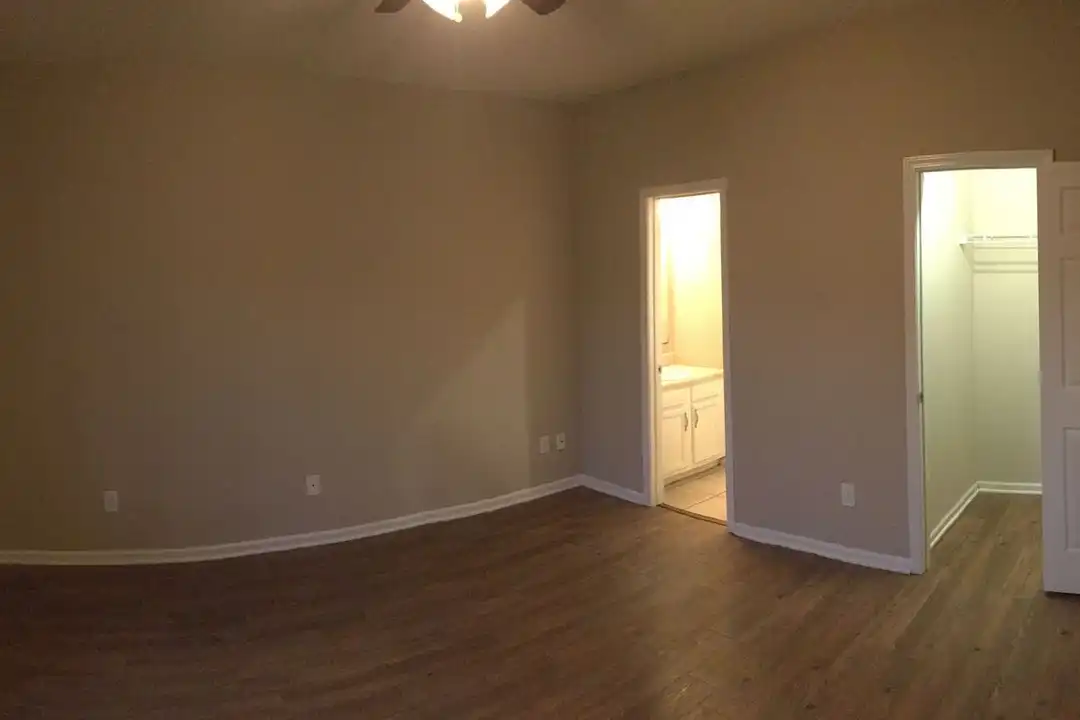 2251 5th E Ave - View 4