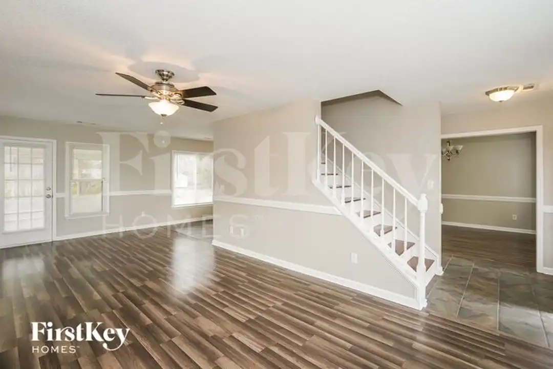 6350 River Crest Dr - View 3