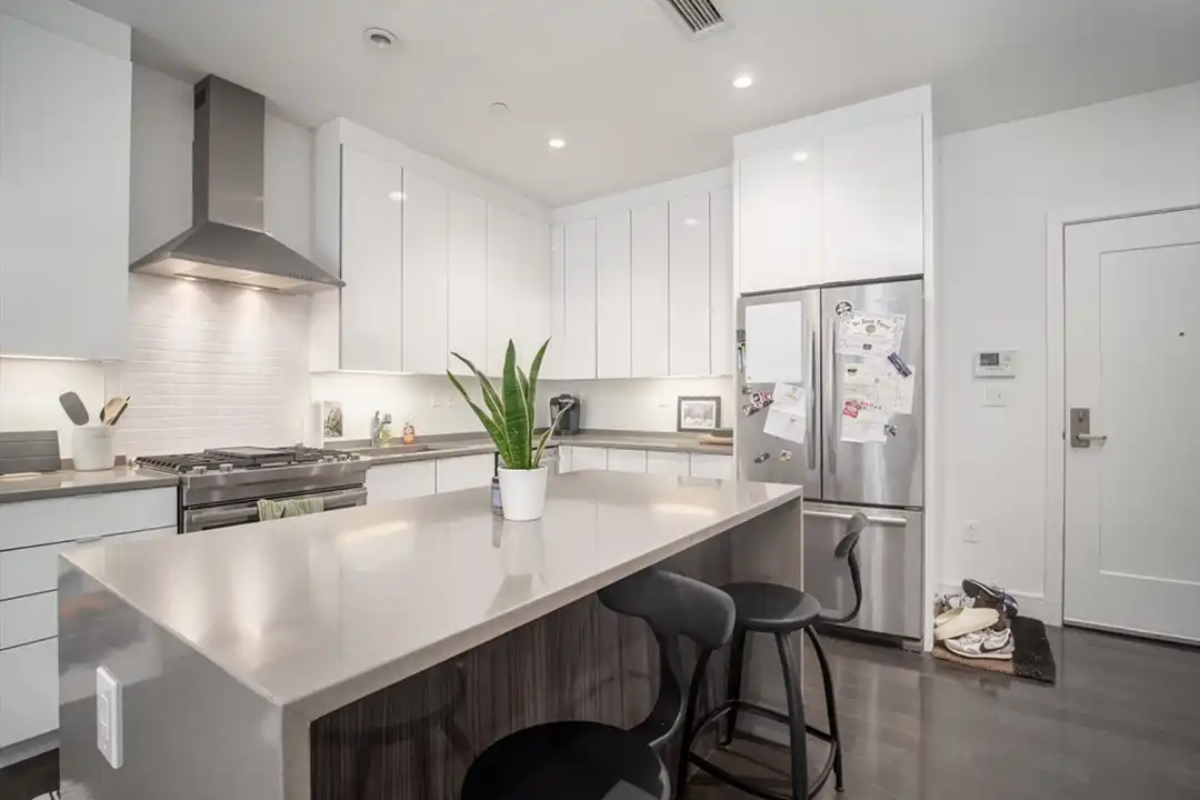 2 W Sixth St unit 205 – pohled 4