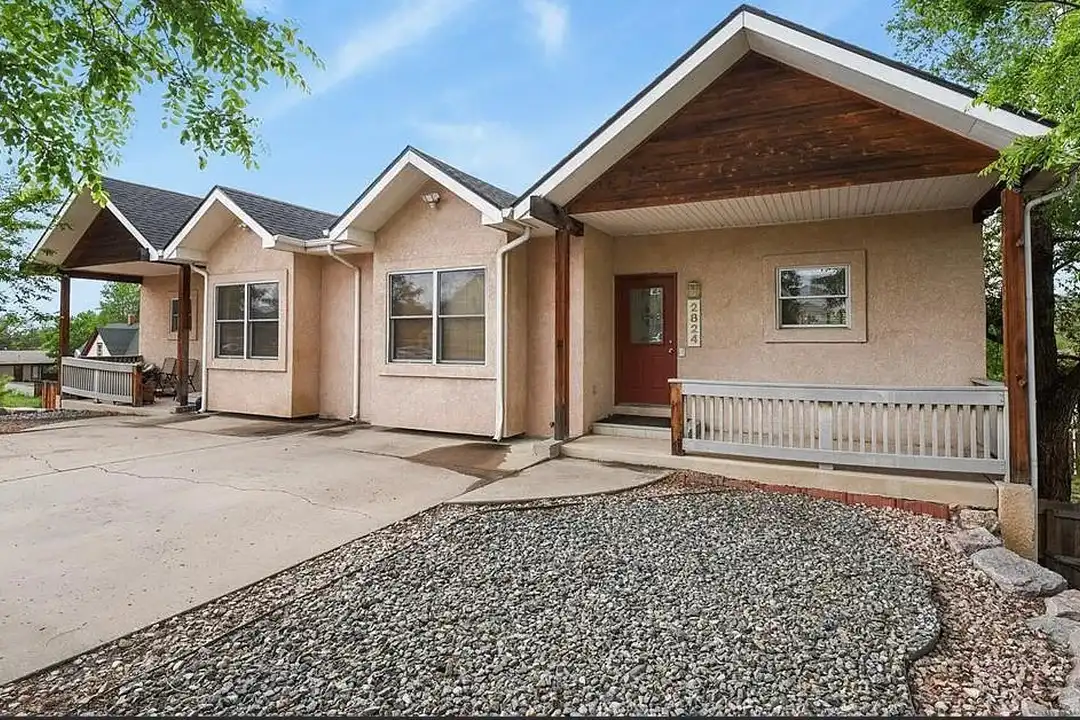 2822 N Cascade Ave unit 2824 - View 3