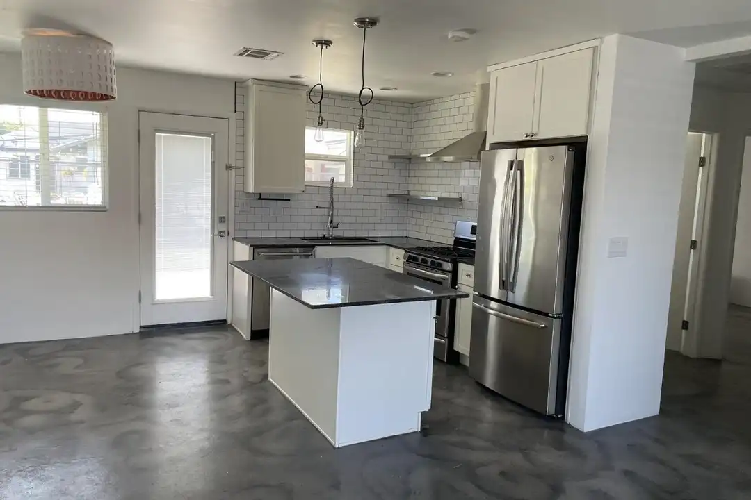 3416 N 37th St #5 - View 2