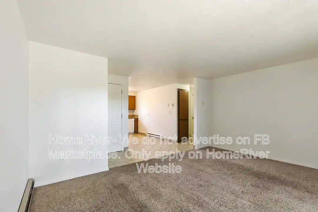 3221 S Regal St unit 1 - View 3