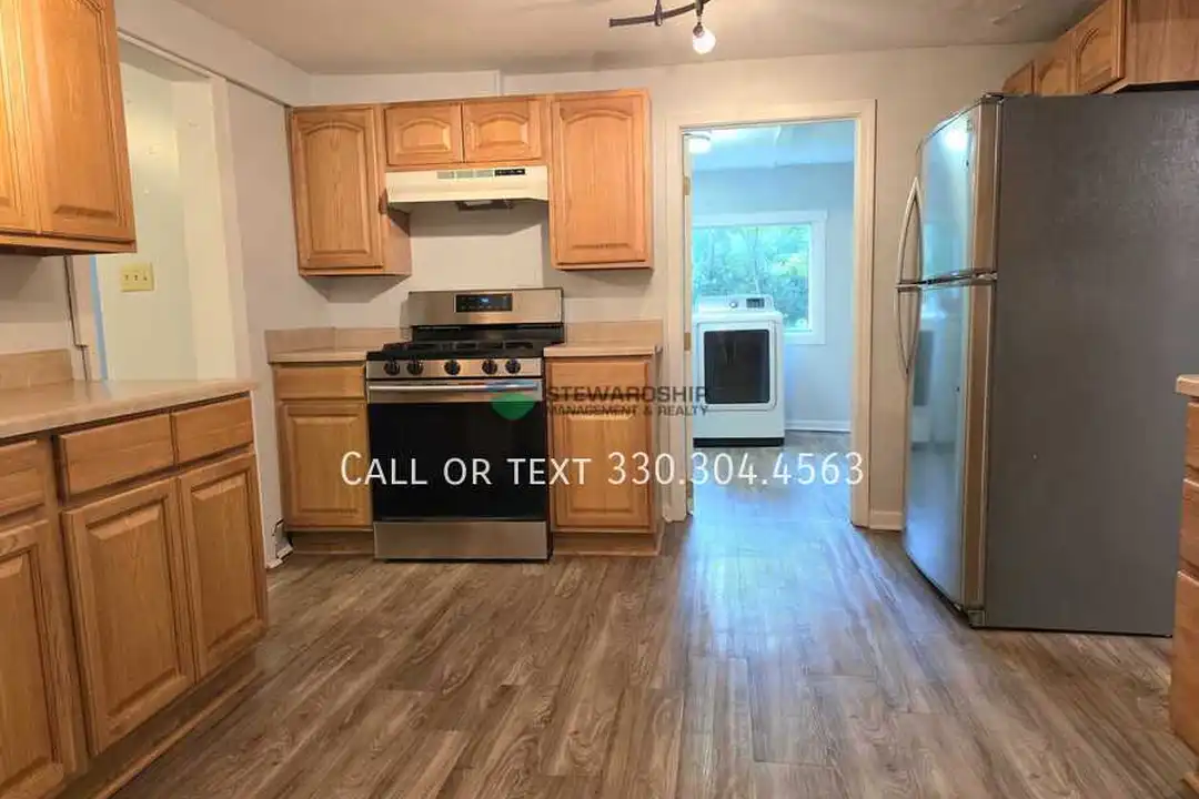 2226 Samuel Ave – photo 1