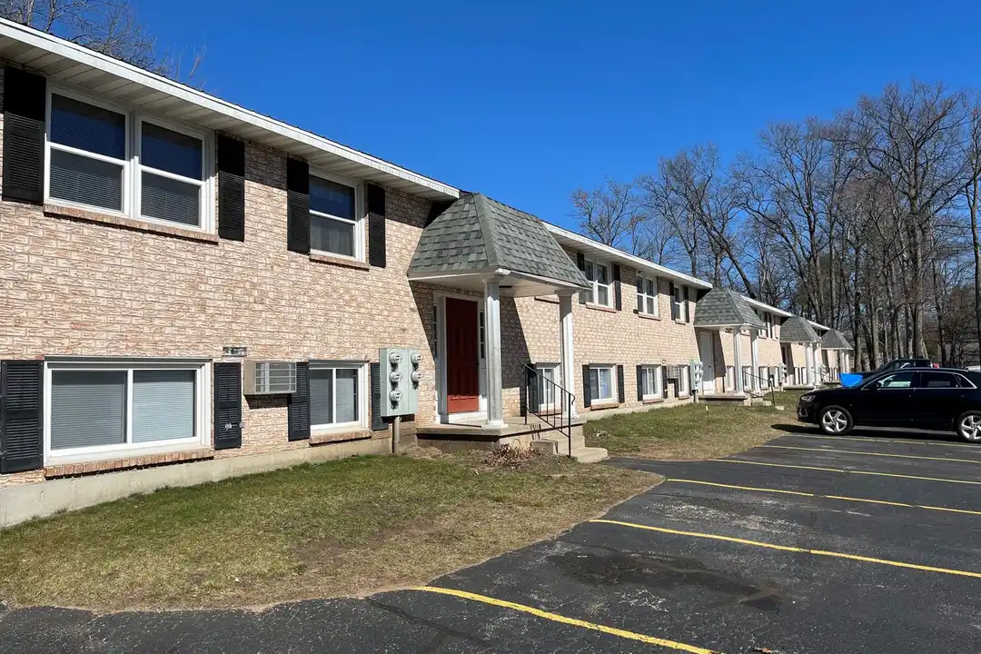 1200 University Dr unit 1260-14 – photo 1 of 7