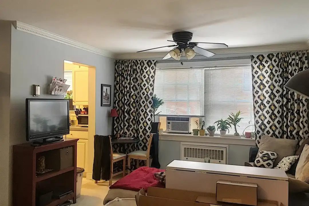610 Madison St #205 - View 4