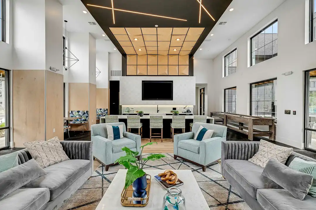 Apartment in Moon Township - View 4